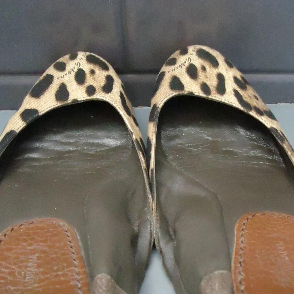 SIZE 39. Dolce & Gabbana leopard scrunch ballet flats. - Picture 10 of 14